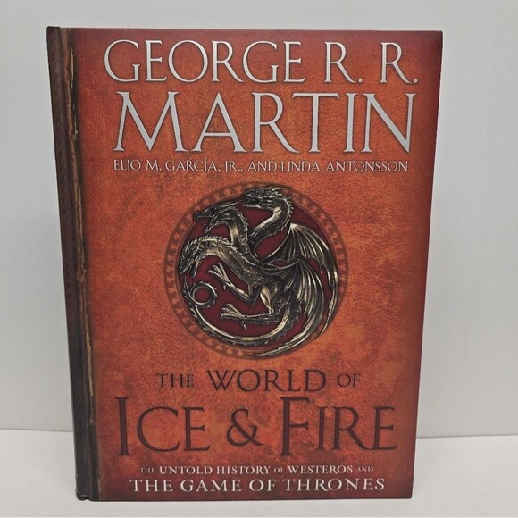 The World of Ice & Fire: The Untold History of Westeros & The Game of Thrones - Picture 1 of 8